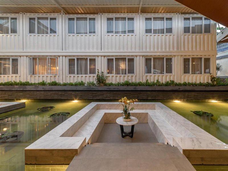 Kontena Hotel Batu  Ngoại thất bức ảnh