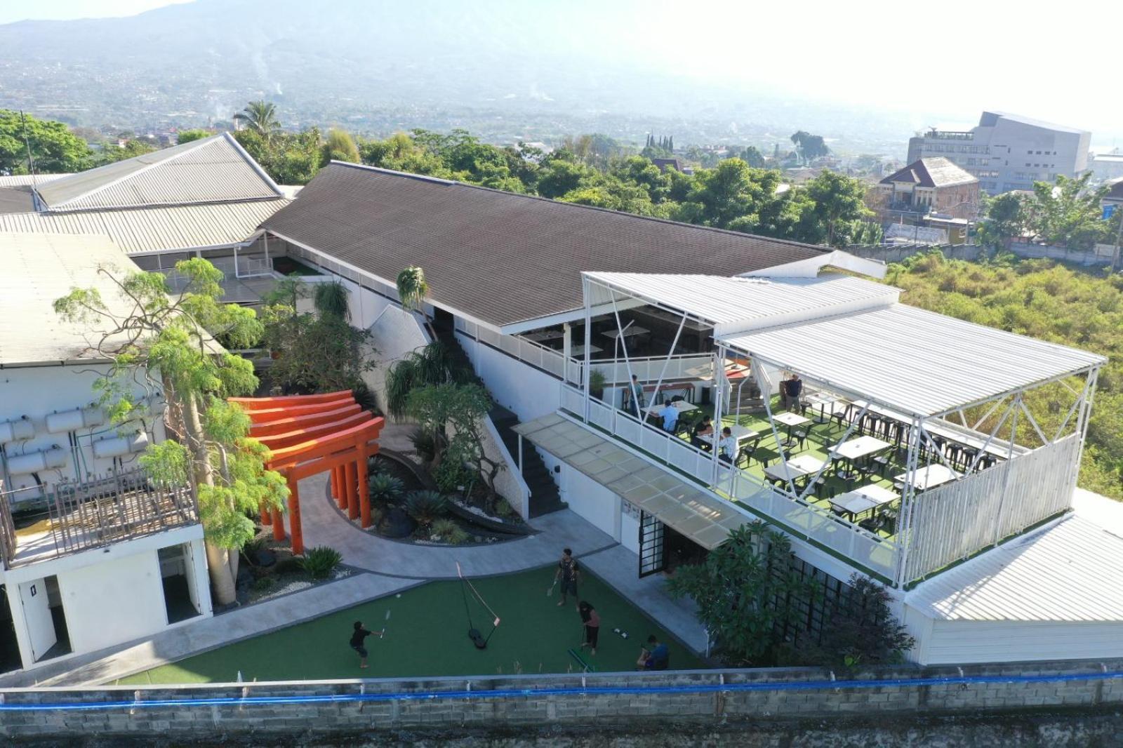 Kontena Hotel Batu  Ngoại thất bức ảnh