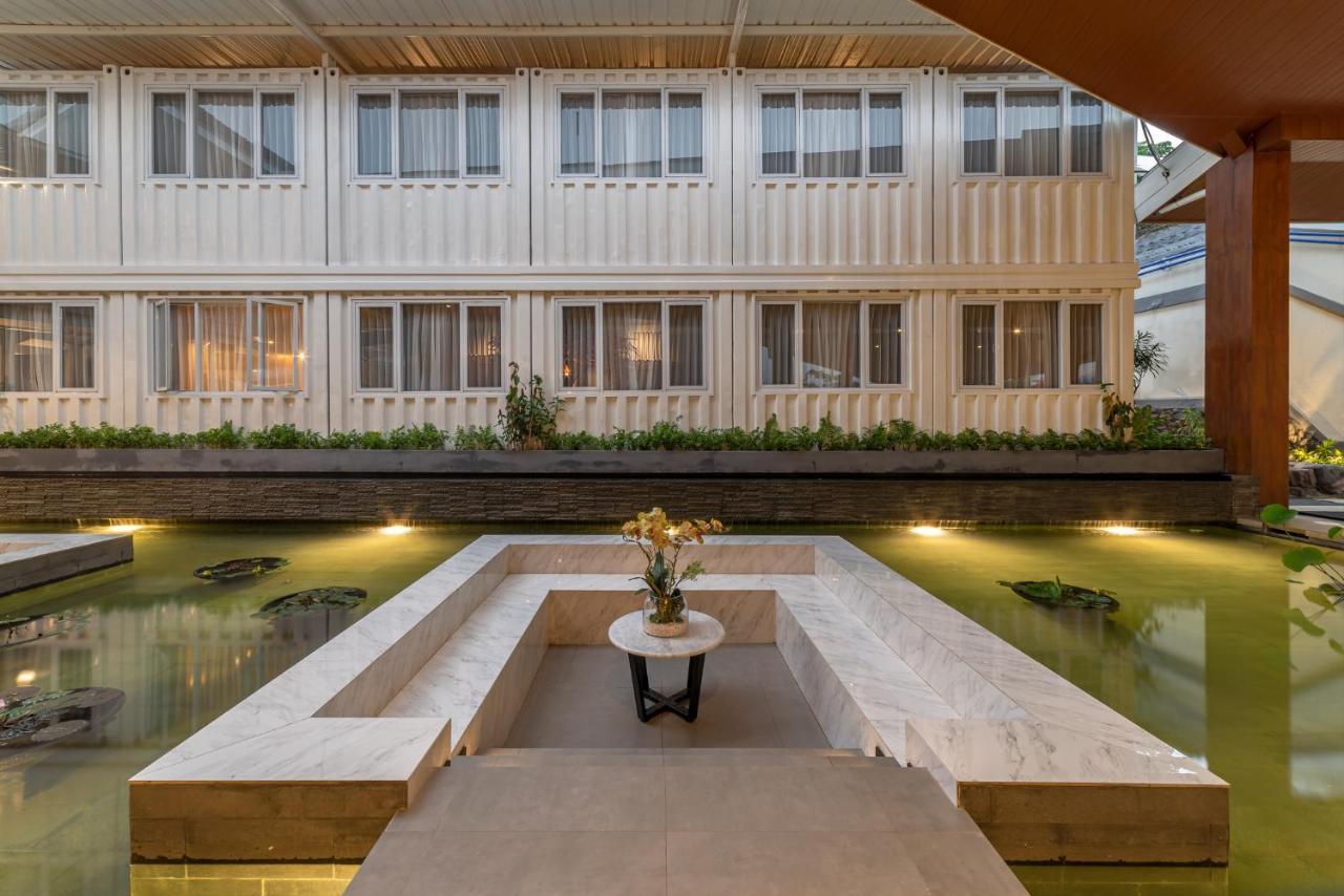 Kontena Hotel Batu  Ngoại thất bức ảnh
