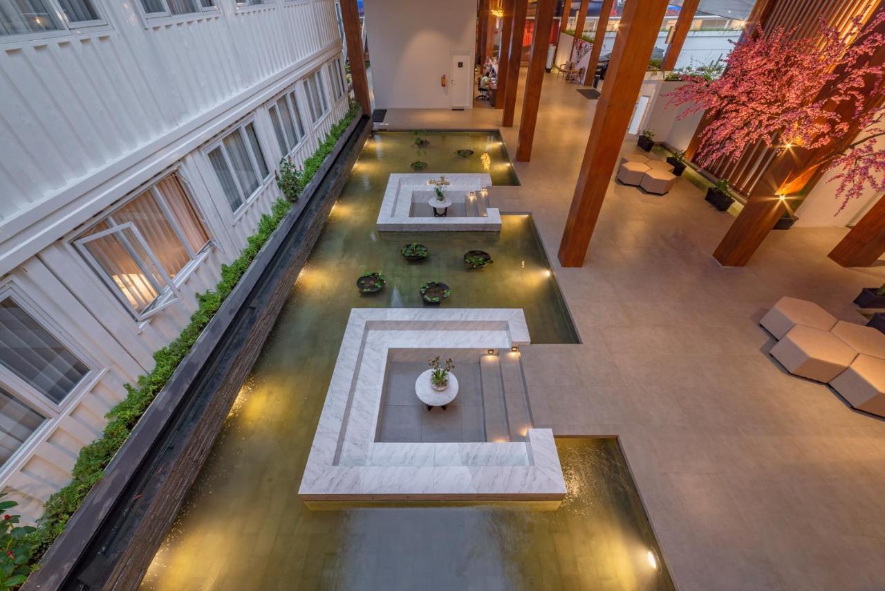 Kontena Hotel Batu  Ngoại thất bức ảnh