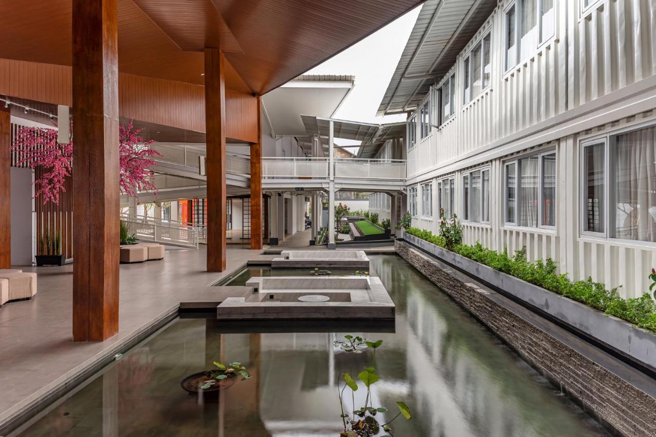 Kontena Hotel Batu  Ngoại thất bức ảnh