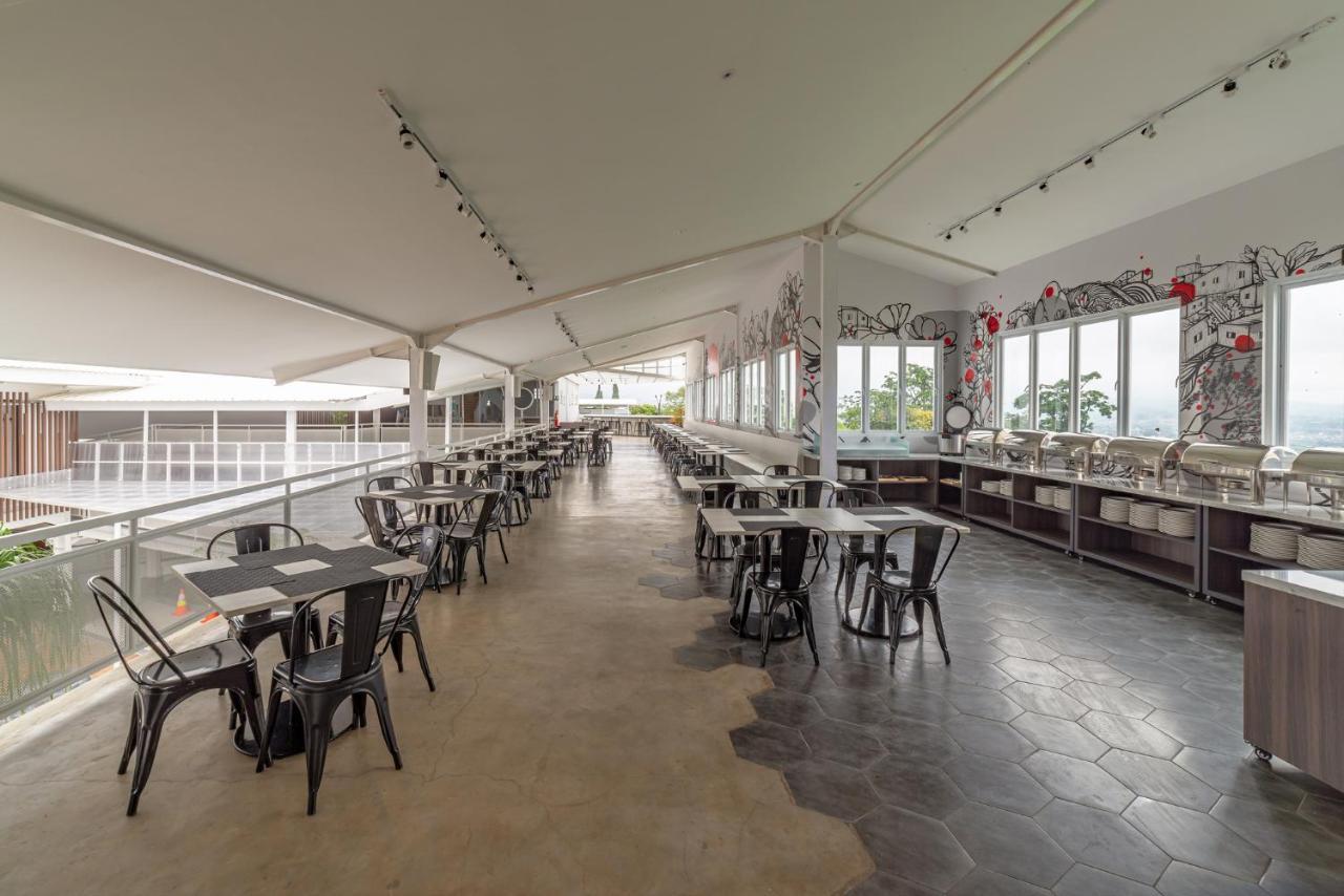 Kontena Hotel Batu  Ngoại thất bức ảnh