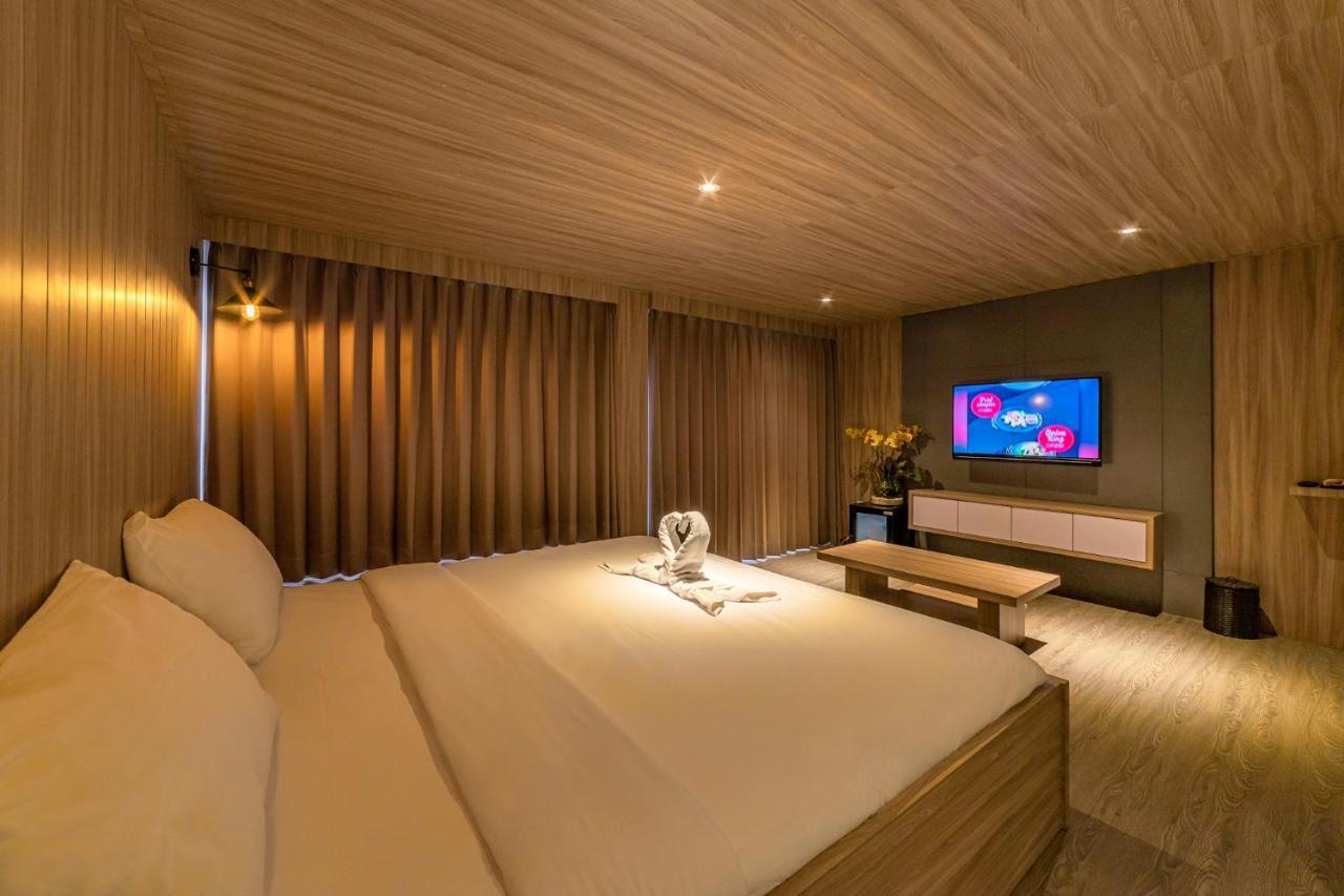 Kontena Hotel Batu  Ngoại thất bức ảnh